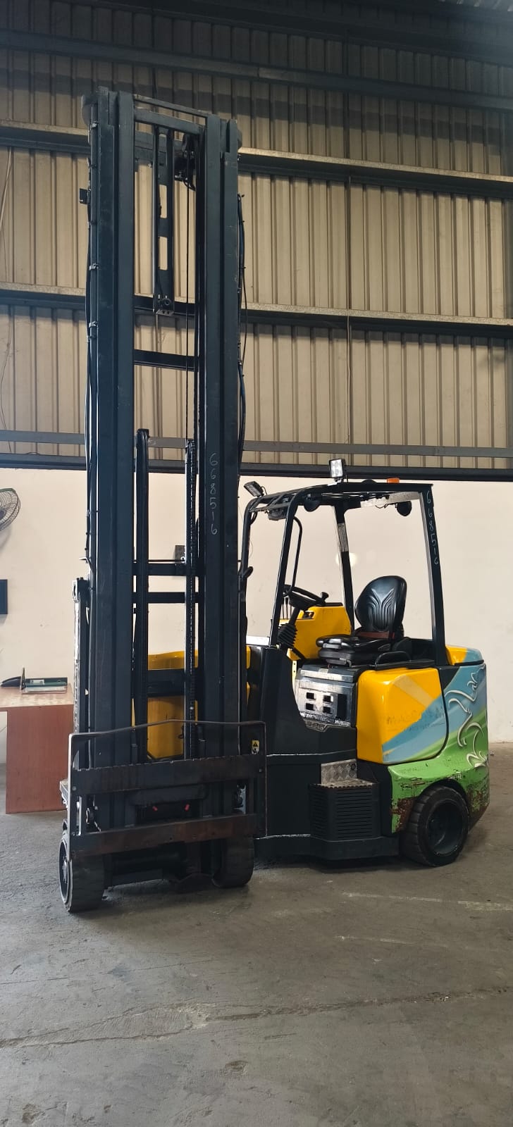 20250412115358_articalator forklift.jpeg